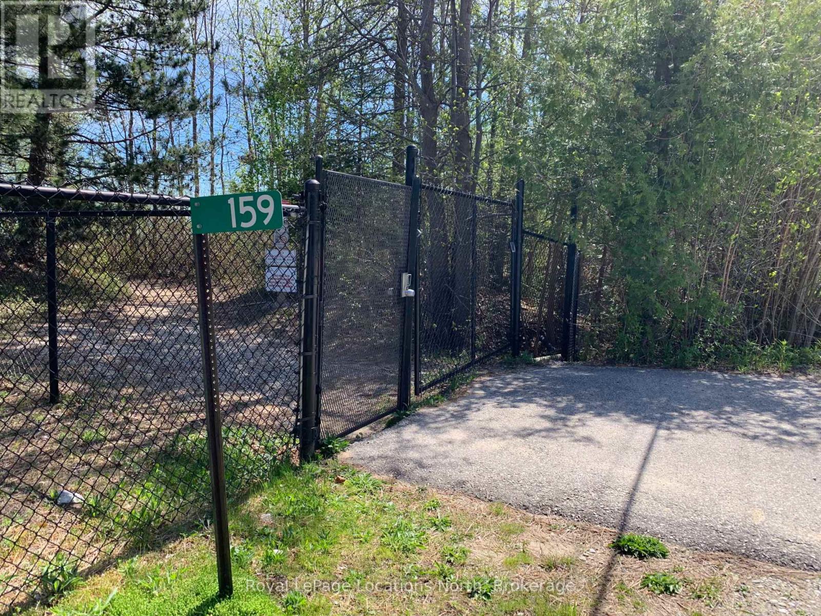 105 WOODLAND PARK ROAD - 7