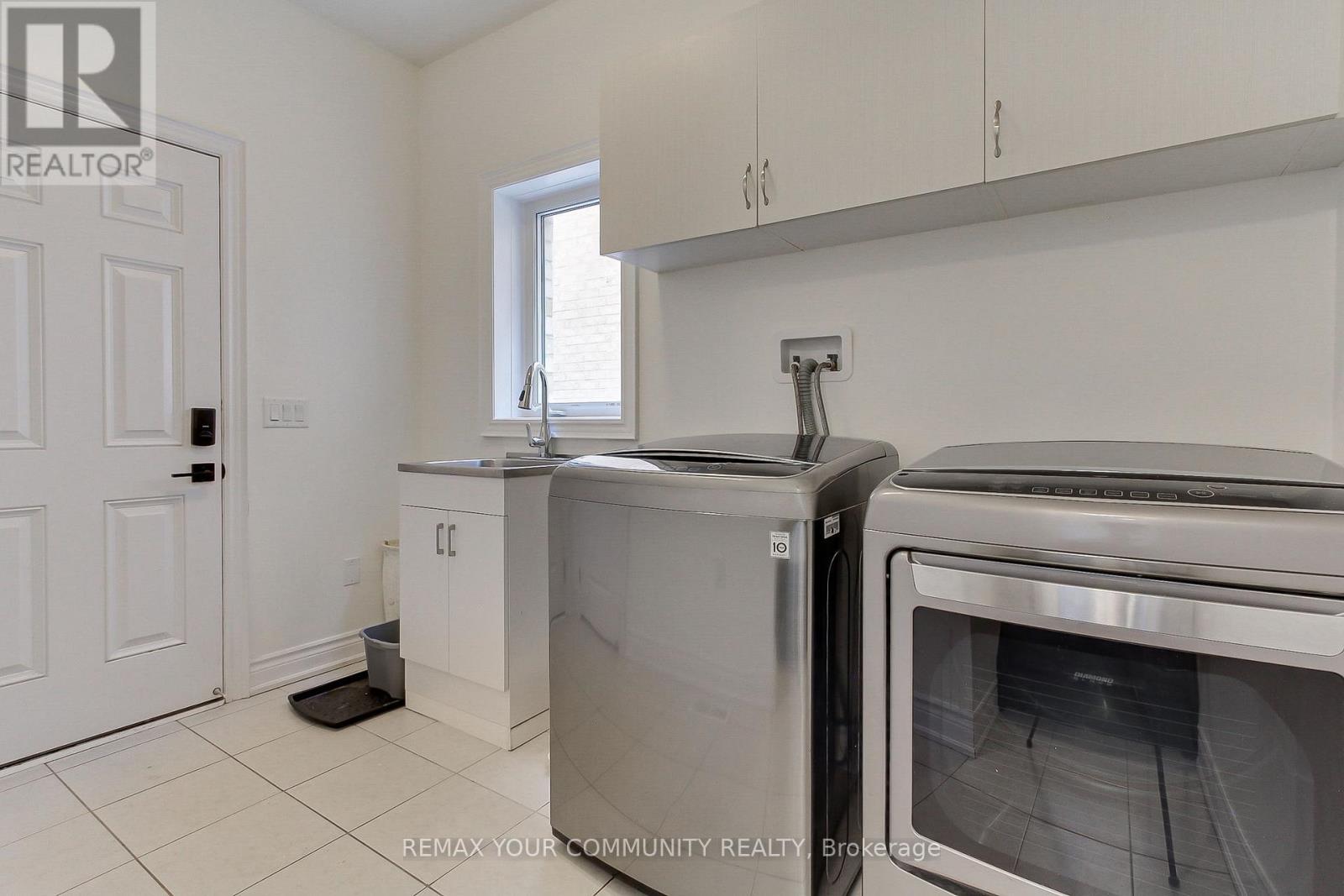 26 HODGSON ROAD N - 25