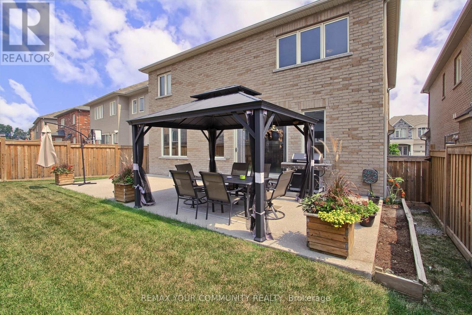 26 HODGSON ROAD N - 46