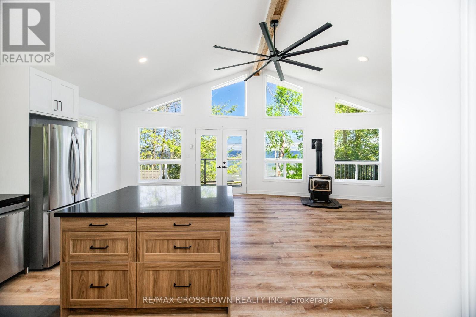 1799 CHAMPLAIN ROAD - 10