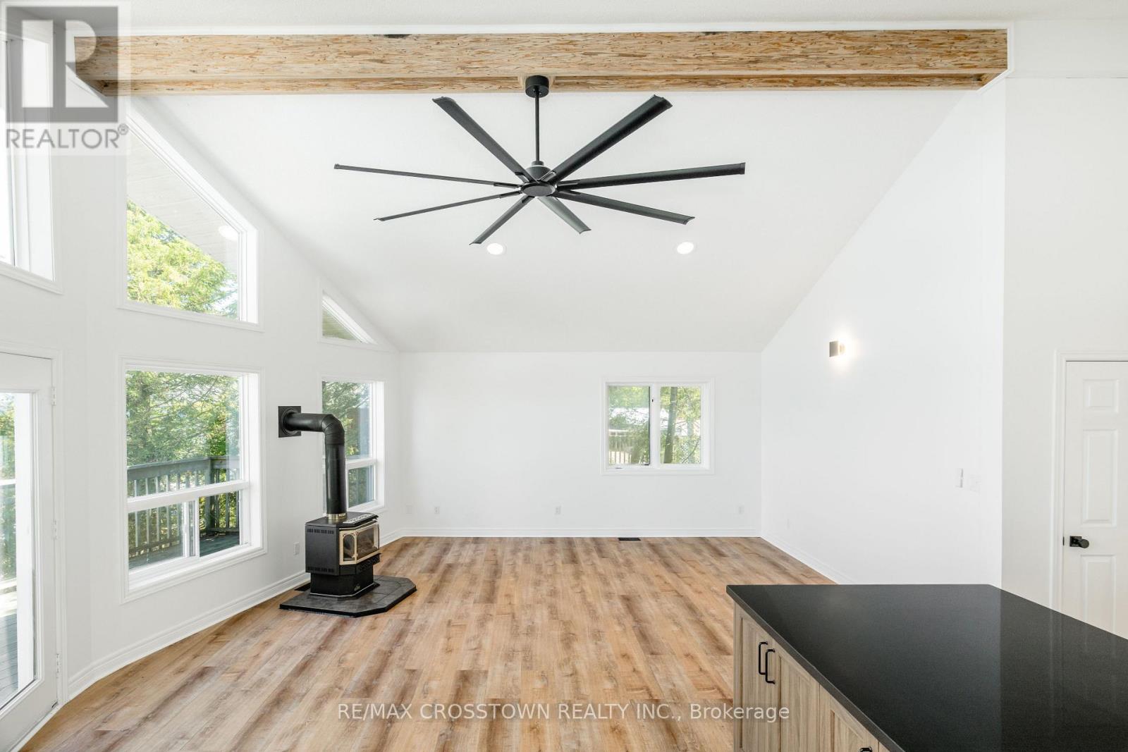1799 CHAMPLAIN ROAD - 19