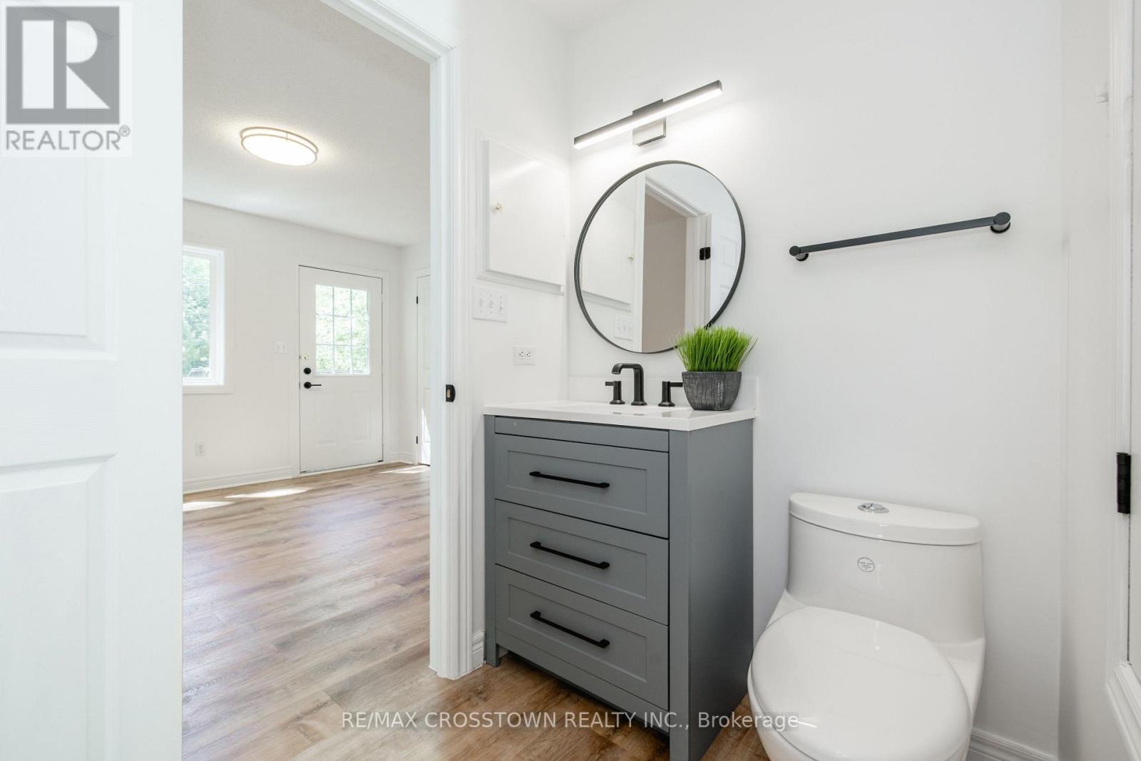 1799 CHAMPLAIN ROAD - 25