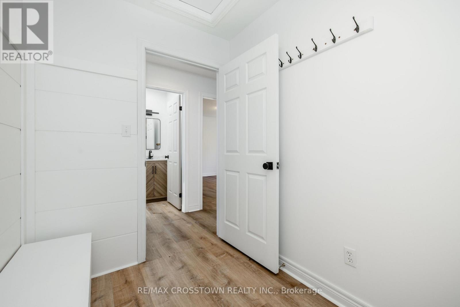 1799 CHAMPLAIN ROAD - 8
