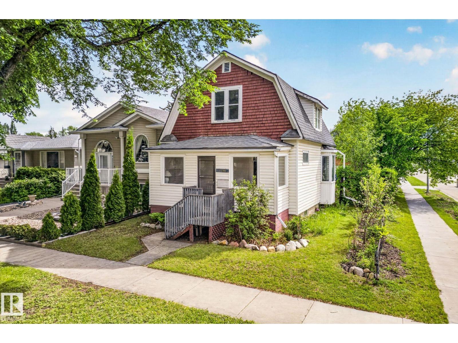 12201 95 ST NW - 1