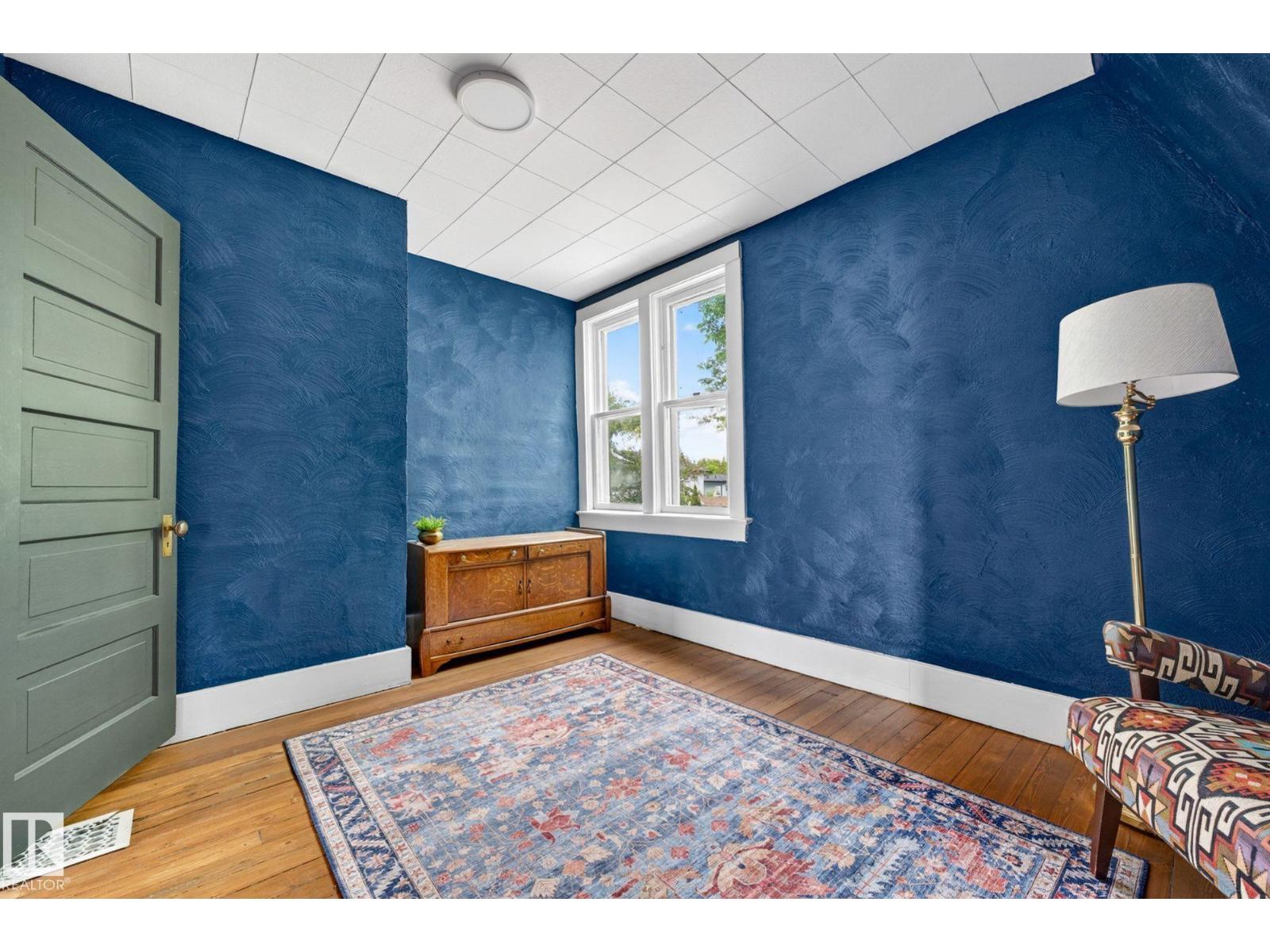 12201 95 ST NW - 12