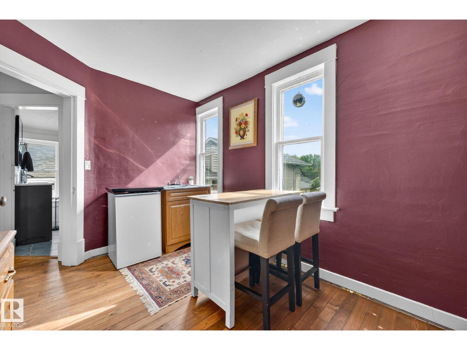 12201 95 ST NW - 9
