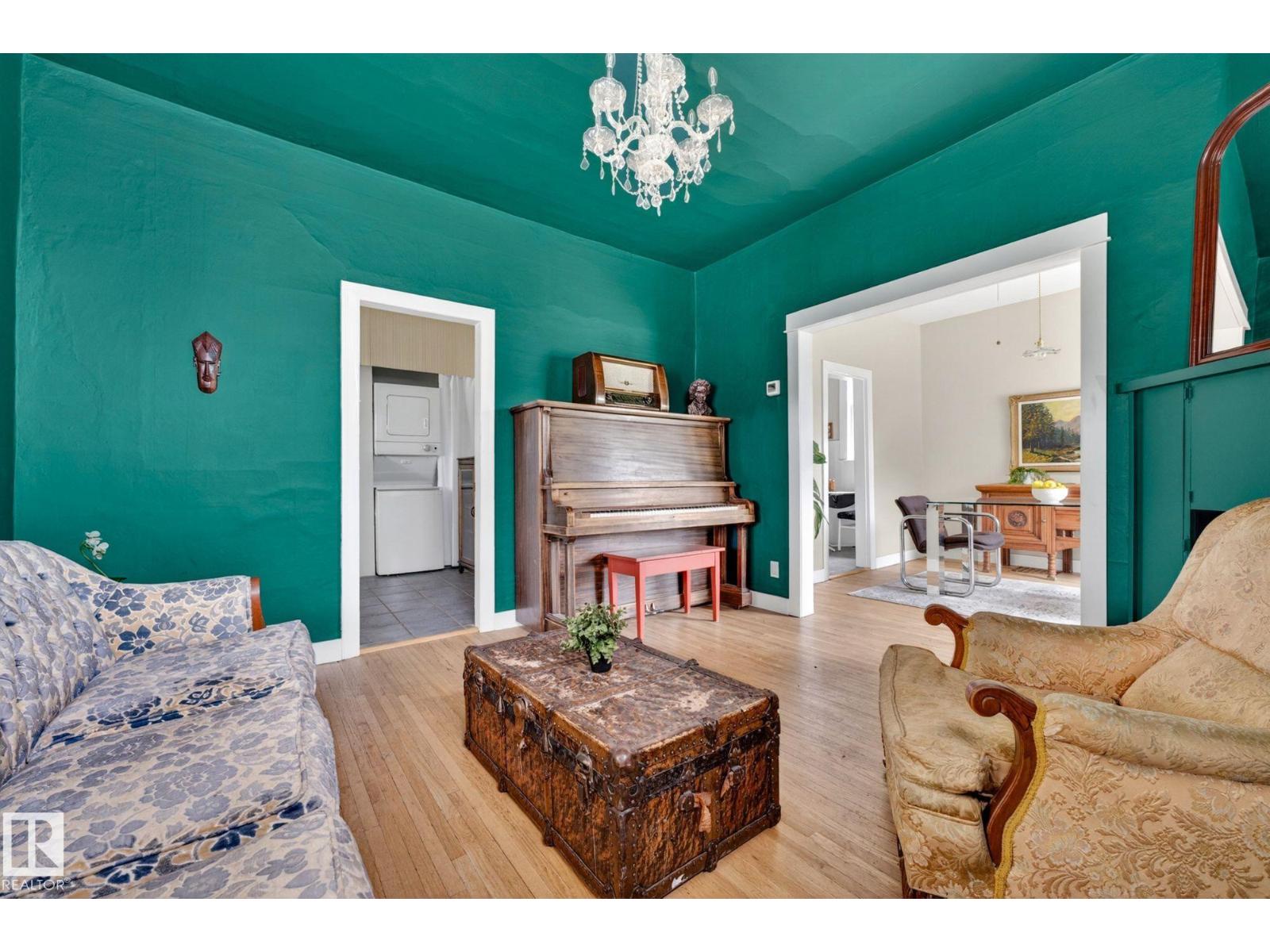 12201 95 ST NW - 16