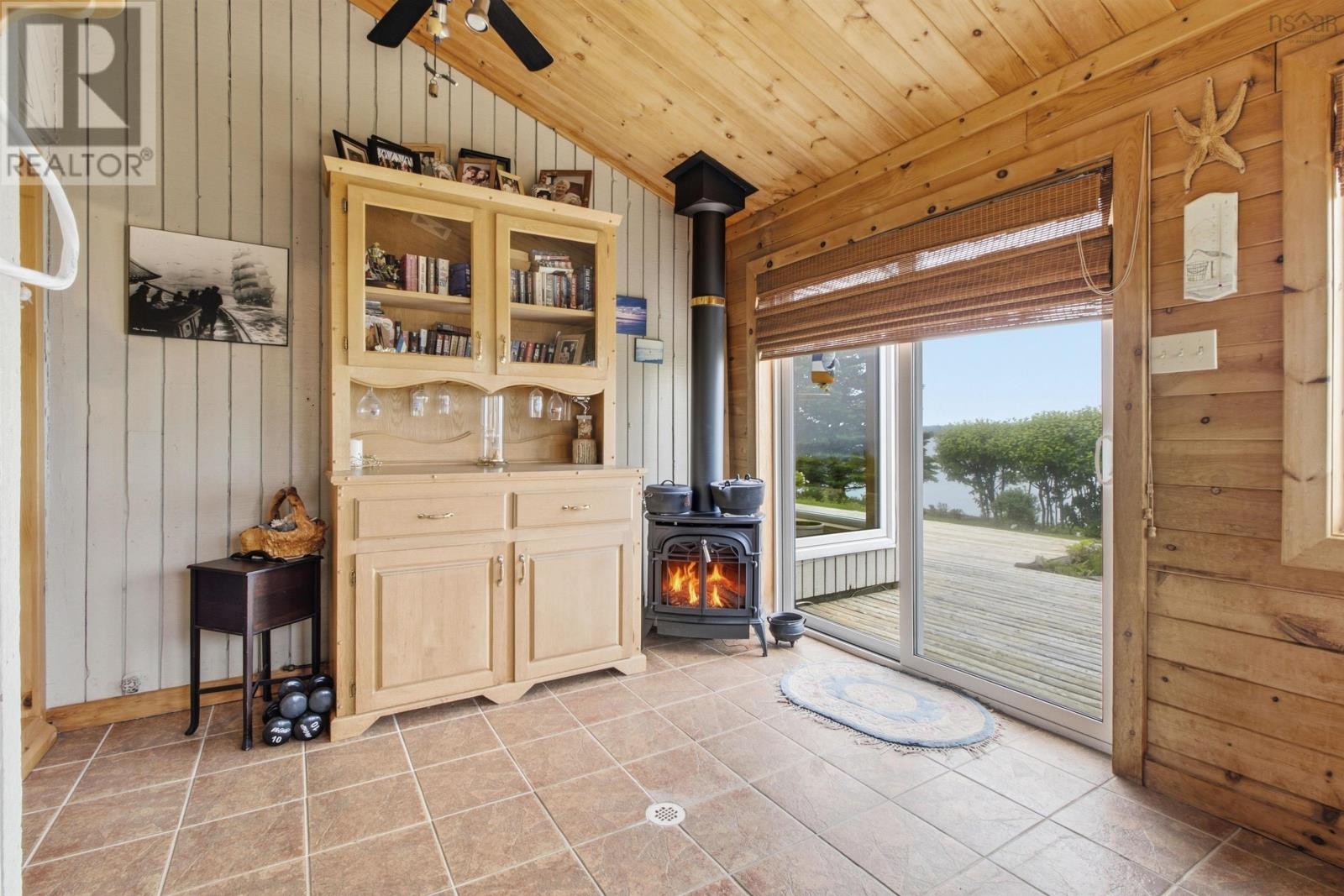 199 Pugwash Point Road - 32