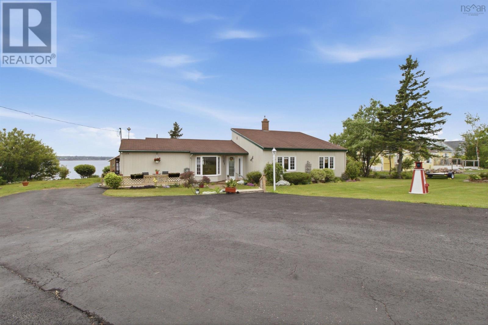 199 Pugwash Point Road - 45