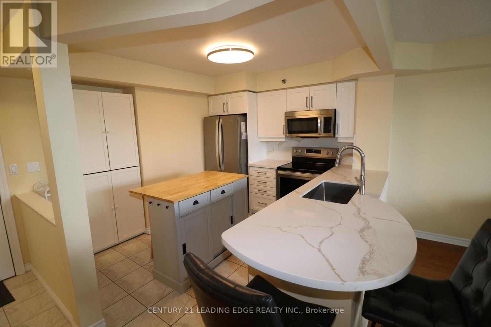 #305 4640 KIMBERMOUNT AVENUE - 4