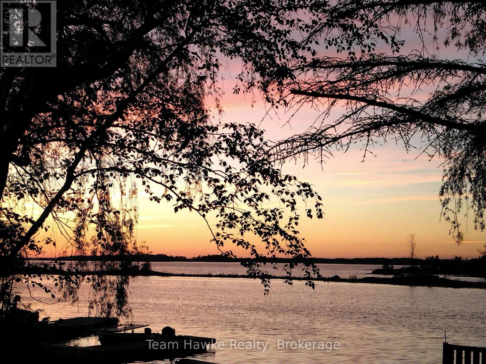 32 LONG POINT ROAD - 41