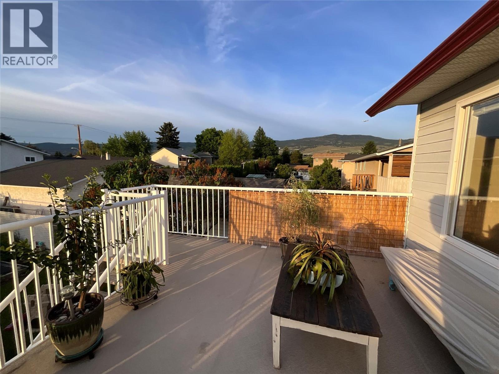  310 Hillaby Avenue, Kelowna