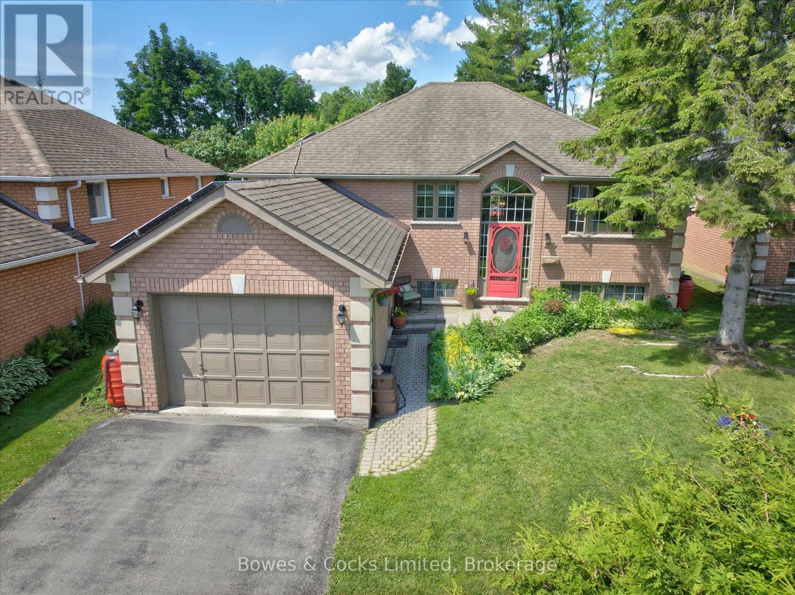 699 FORTYE DRIVE - 1