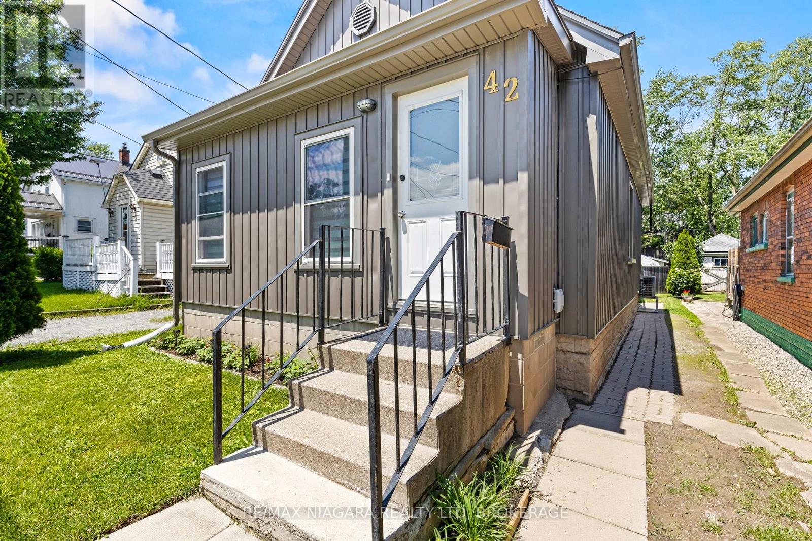 42 MCCORMICK STREET - 4
