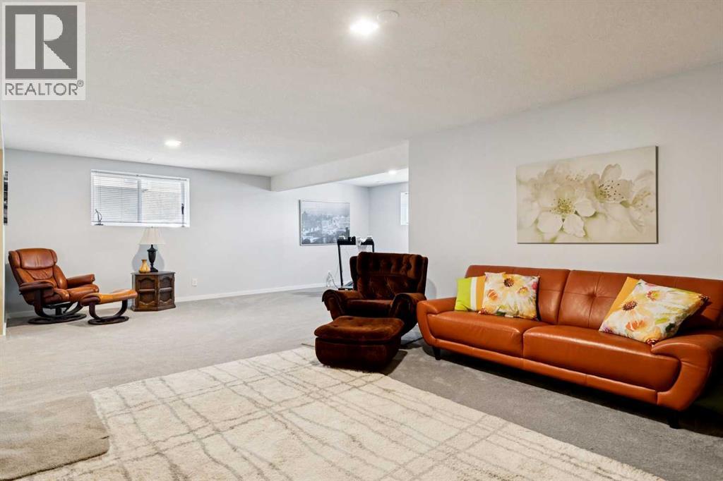202 Crystal Green Place — photo 35