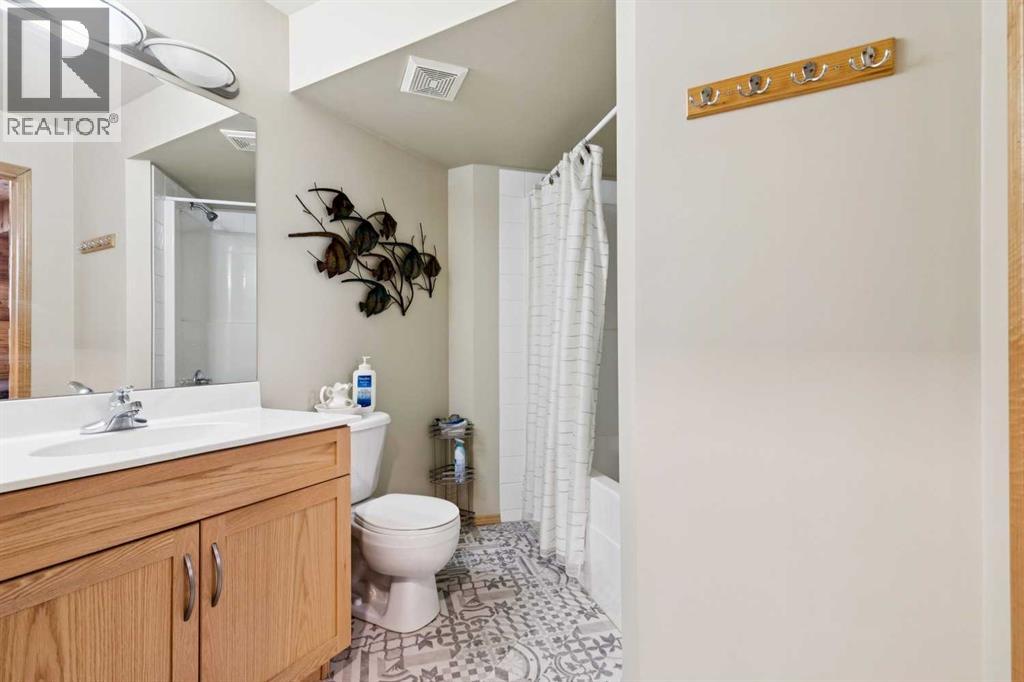 202 Crystal Green Place — photo 39