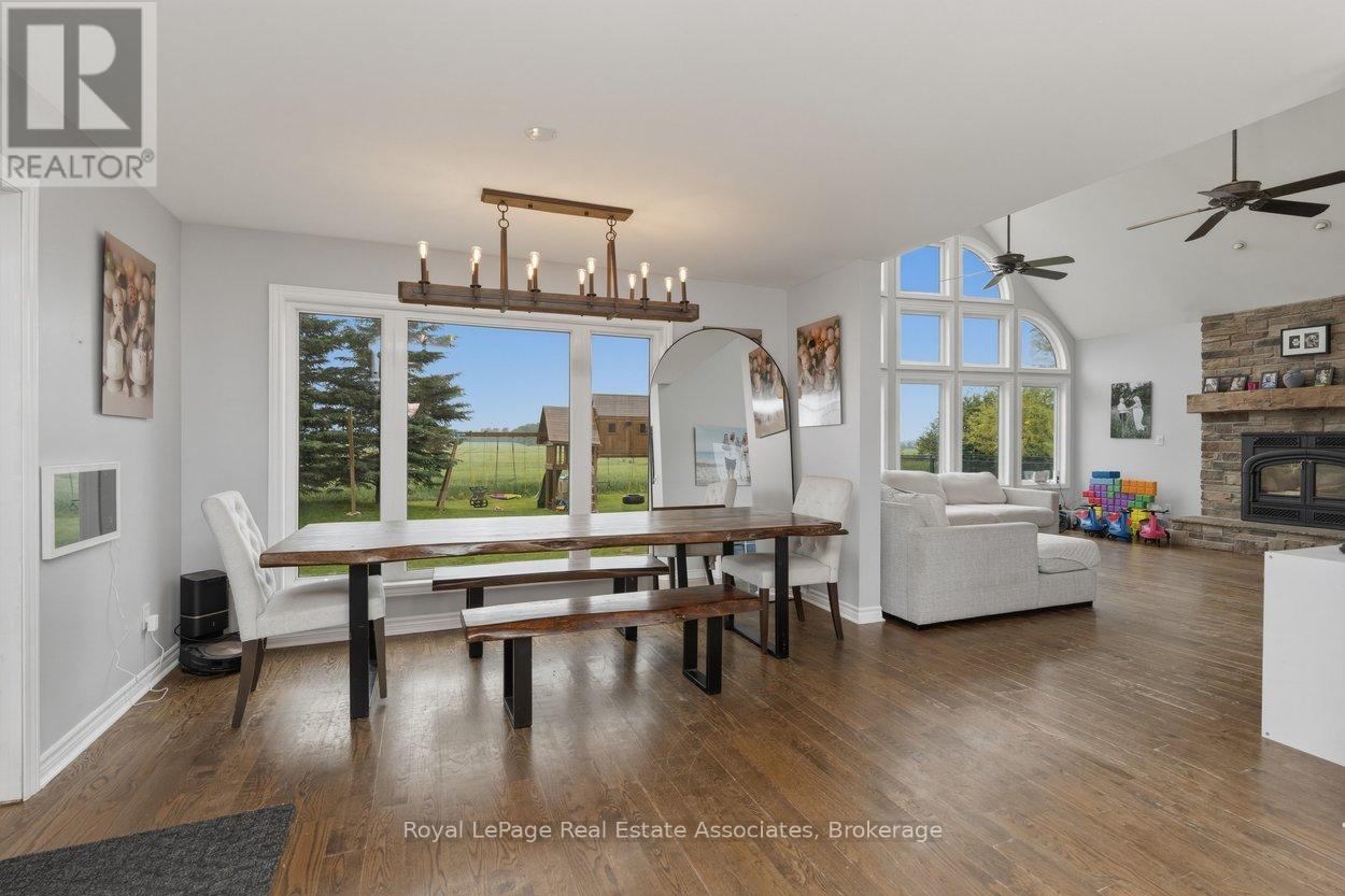 #6-7 321311 CONCESSION ROAD - 21