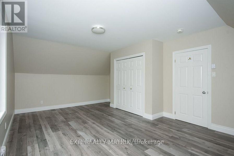 4 Bed, 1 Bath Multi-Family for Rent in Ottawa – 2 – 1429 MEADOW DRIVE, Ottawa – MLS# X13467556 - Image 9