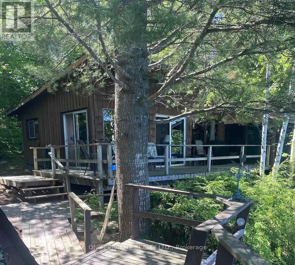 24 ISLAND A CAMP LAKE ISLAND - 18