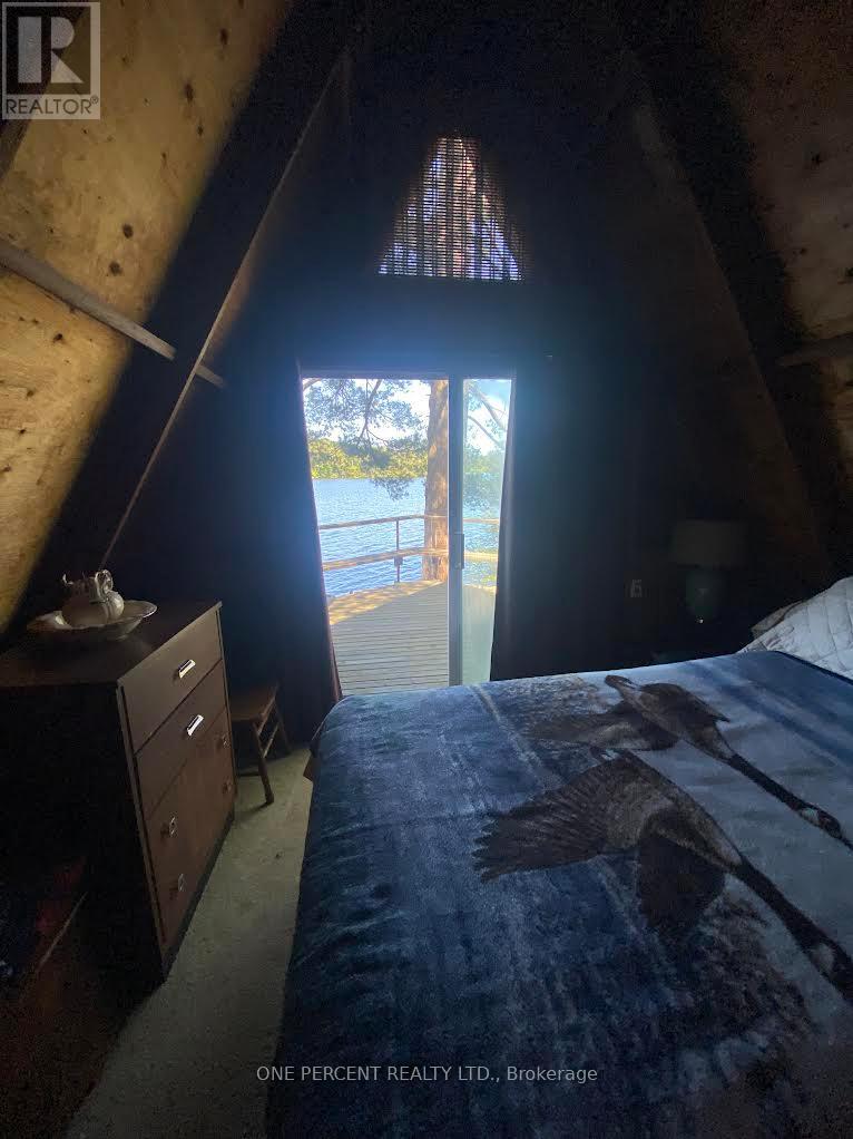 24 ISLAND A CAMP LAKE ISLAND - 35