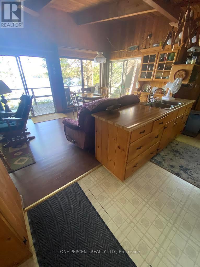 24 ISLAND A CAMP LAKE ISLAND - 8
