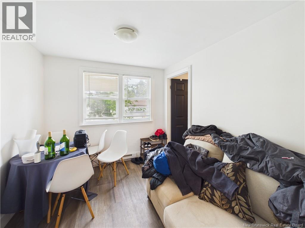 5 Storey Road - 26