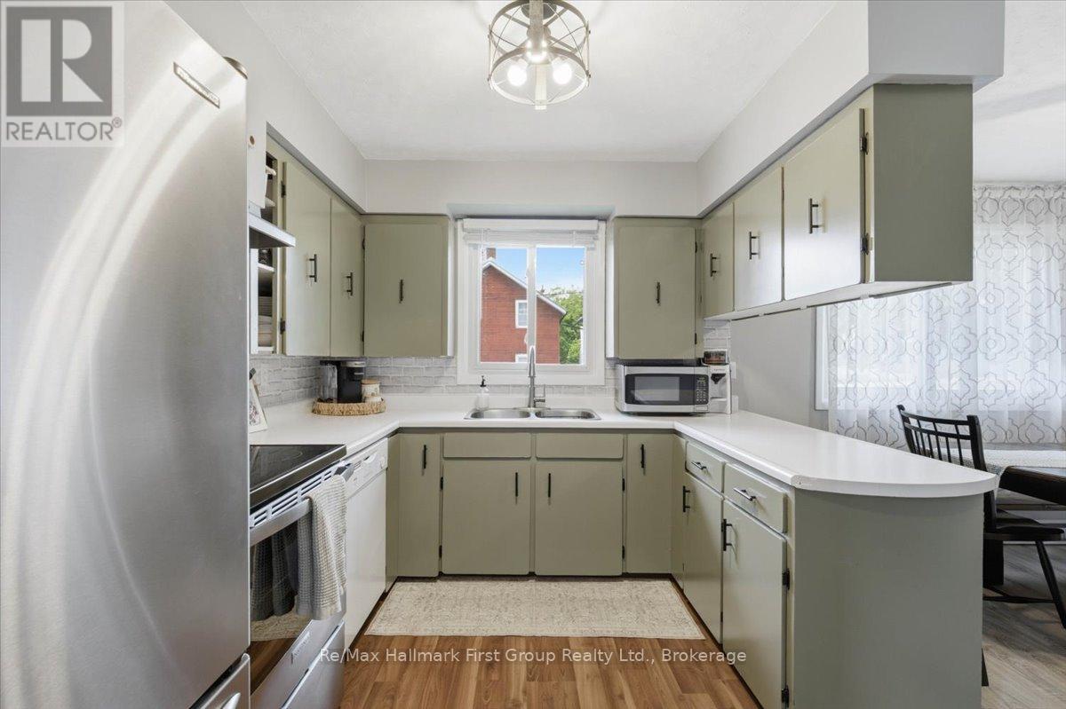 68 QUEEN STREET - 14