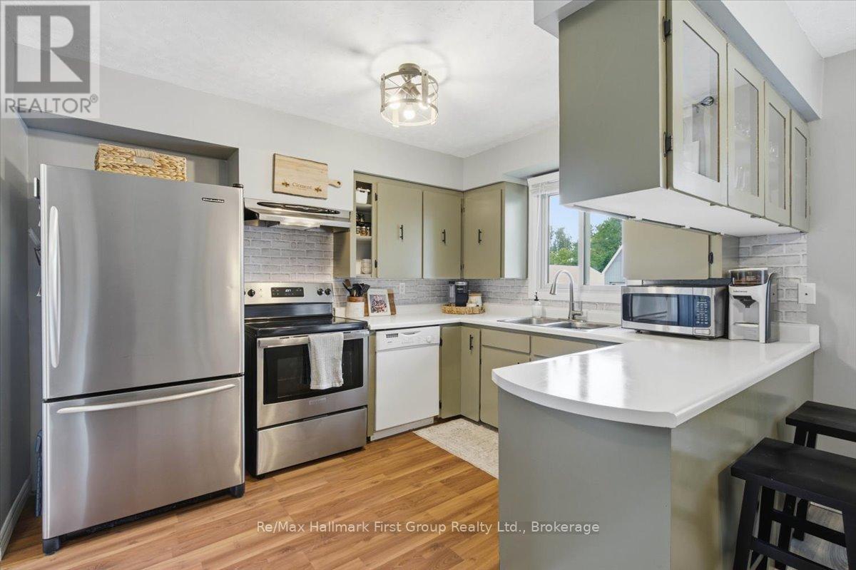 68 QUEEN STREET - 15