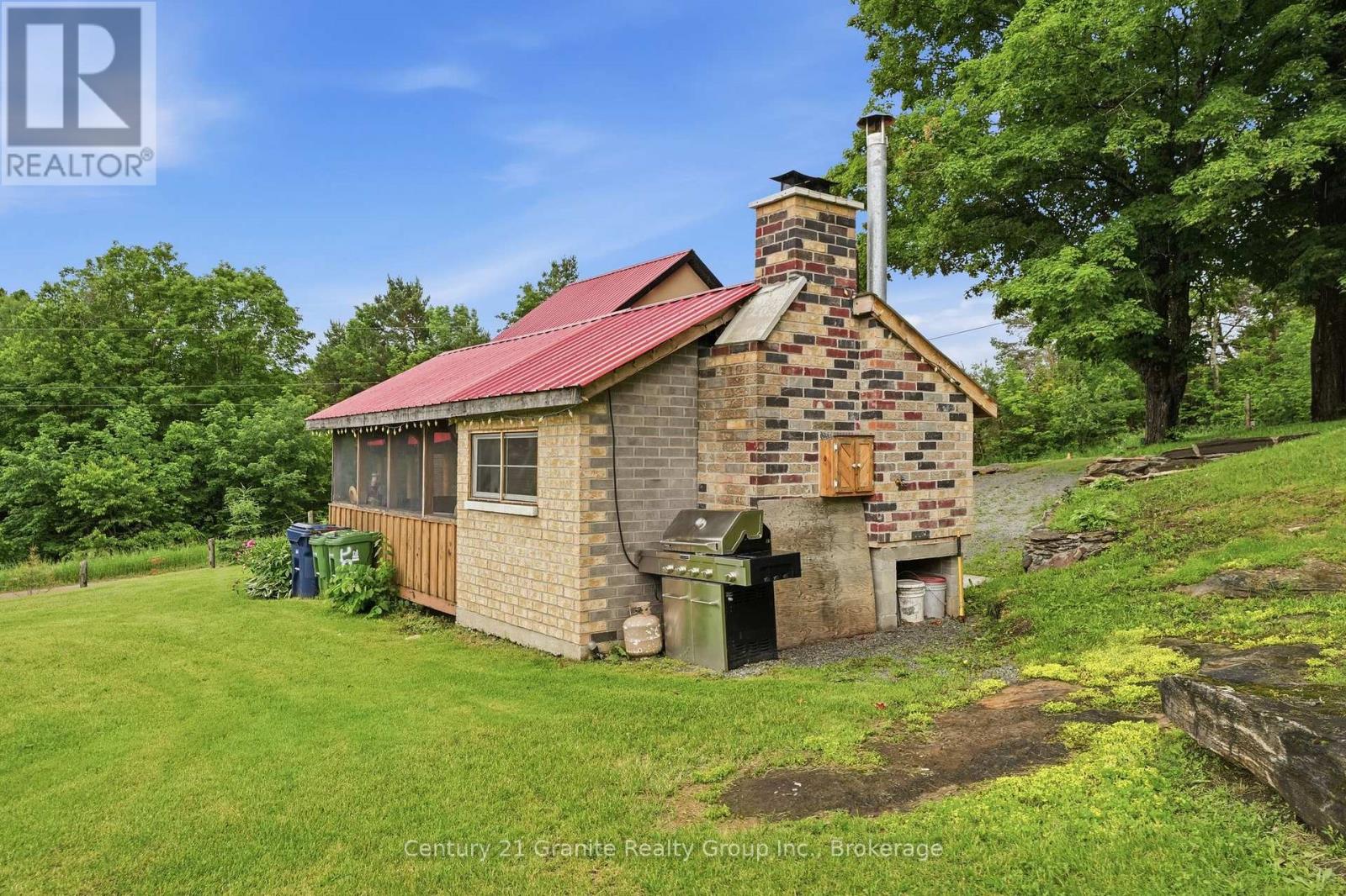 1742 ROSE ISLAND ROAD - 35