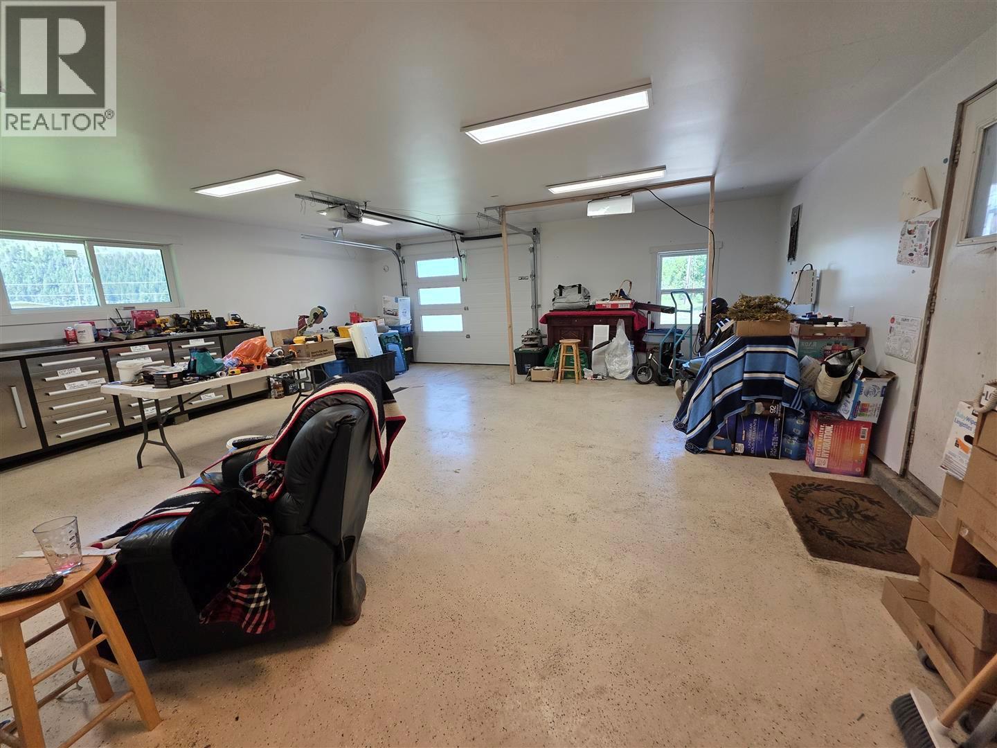 3260 McGillivray Creek Road - Image 26