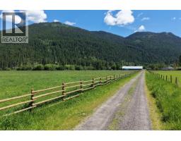 3pc Bathroom - 3260 Mcgillivray Creek Road, Kamloops, BC V0E1Z0 Photo 6