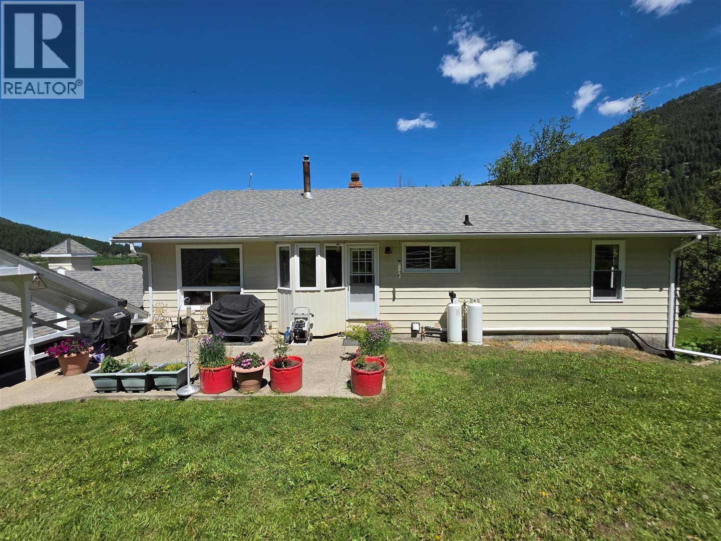 3260 McGillivray Creek Road - Image 20
