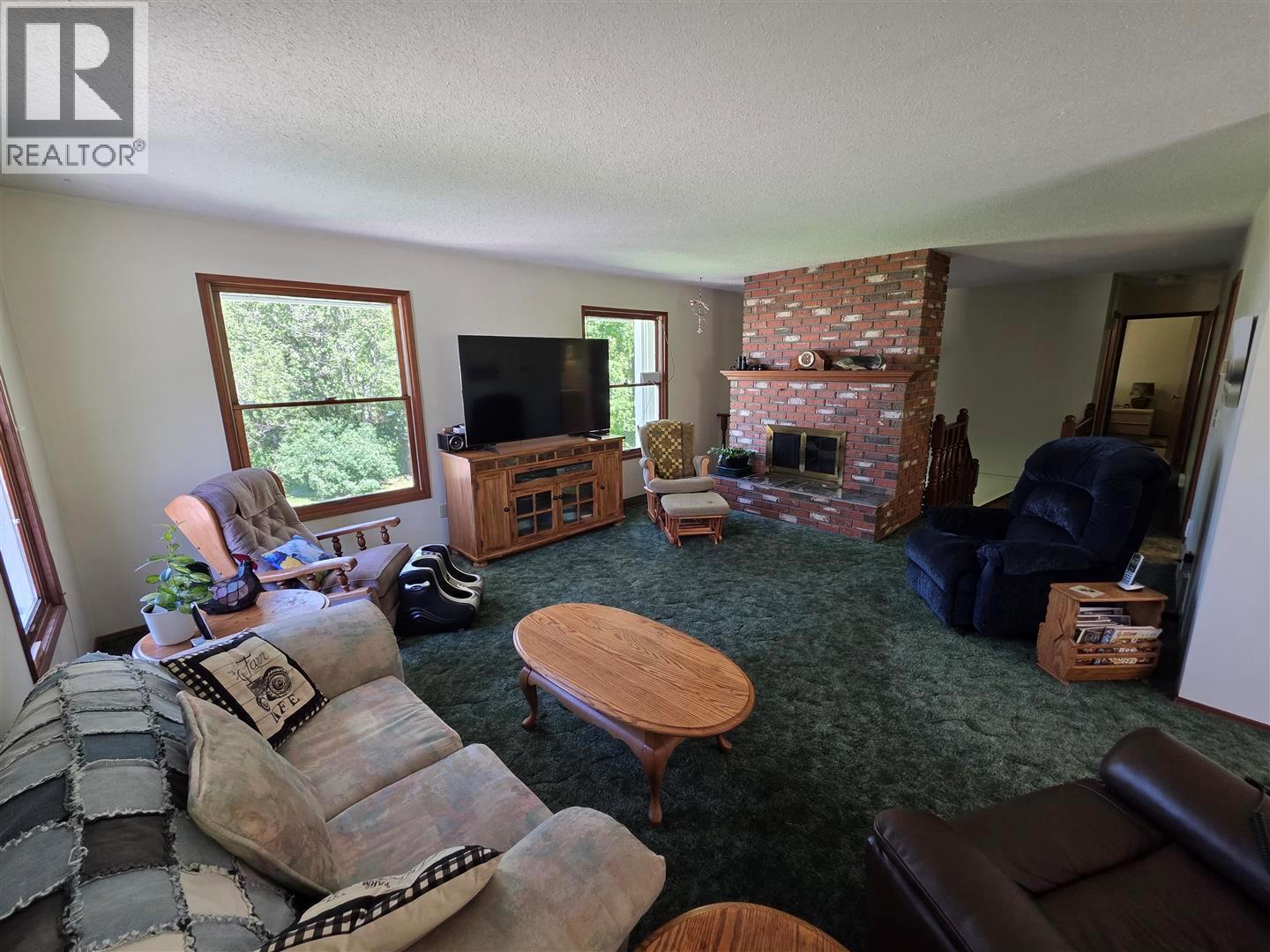 3260 McGillivray Creek Road - 33
