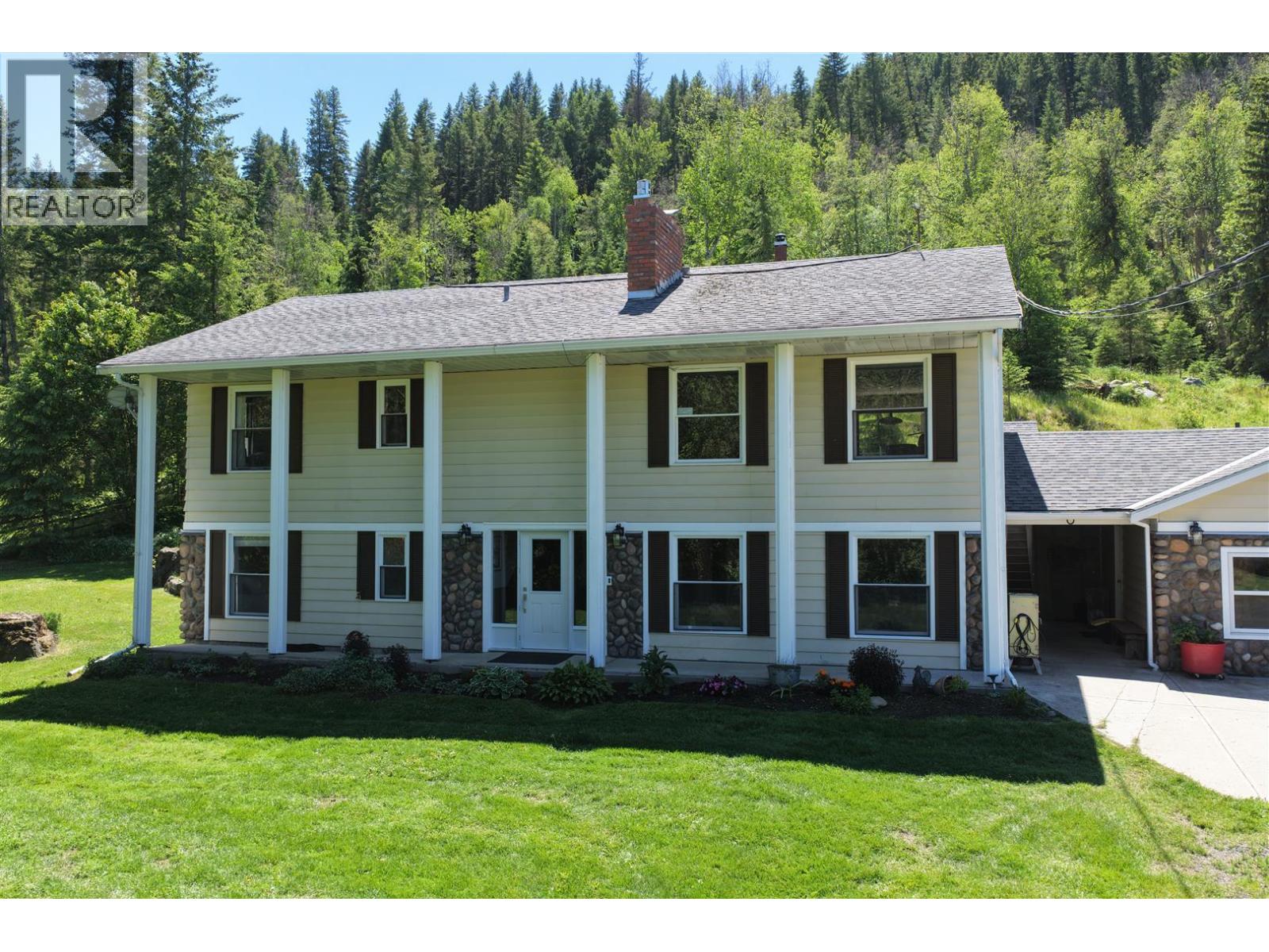 3260 McGillivray Creek Road - Image 12