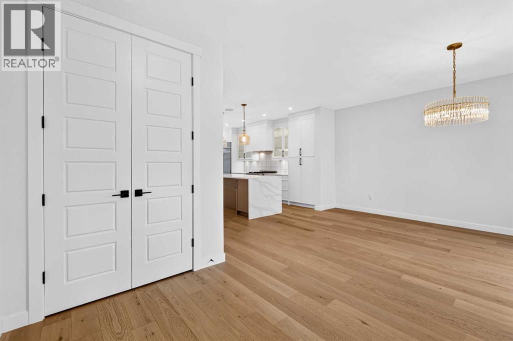 1746 49 Avenue SW - photo 4