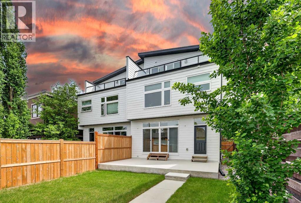 1746 49 Avenue SW — photo 49