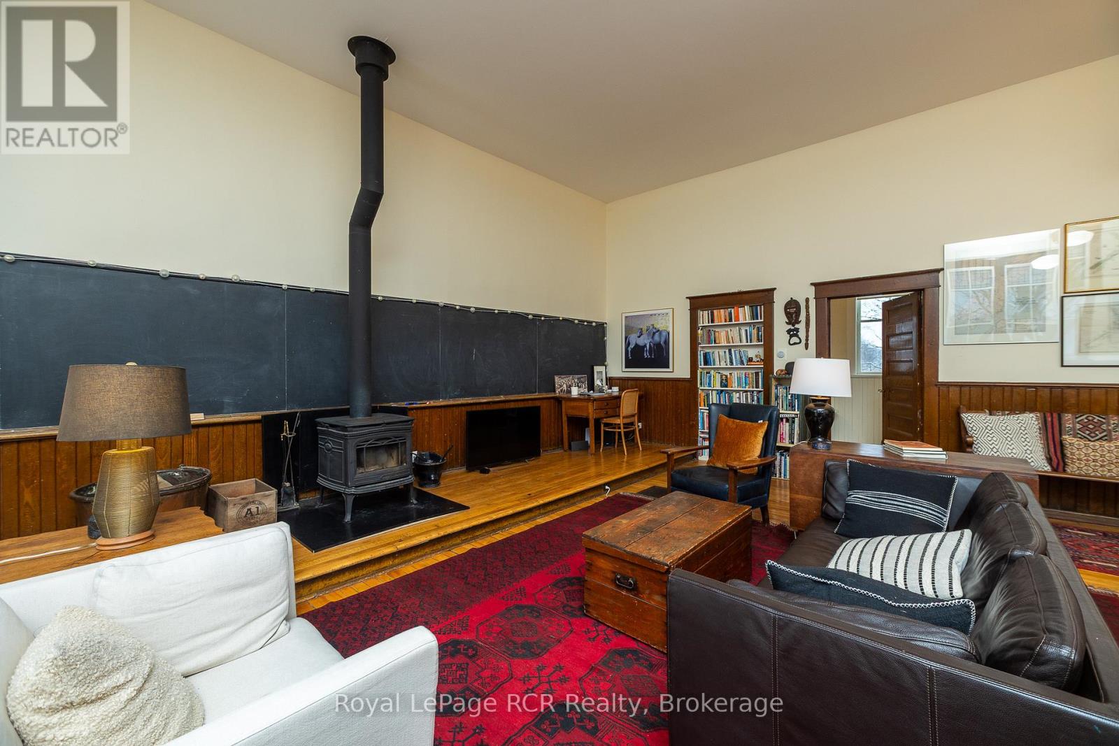 136630 GREY ROAD 12 - 10
