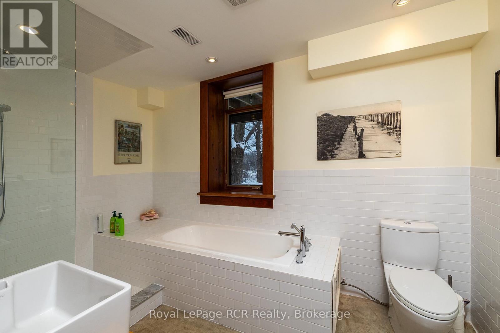 136630 GREY ROAD 12 - 29