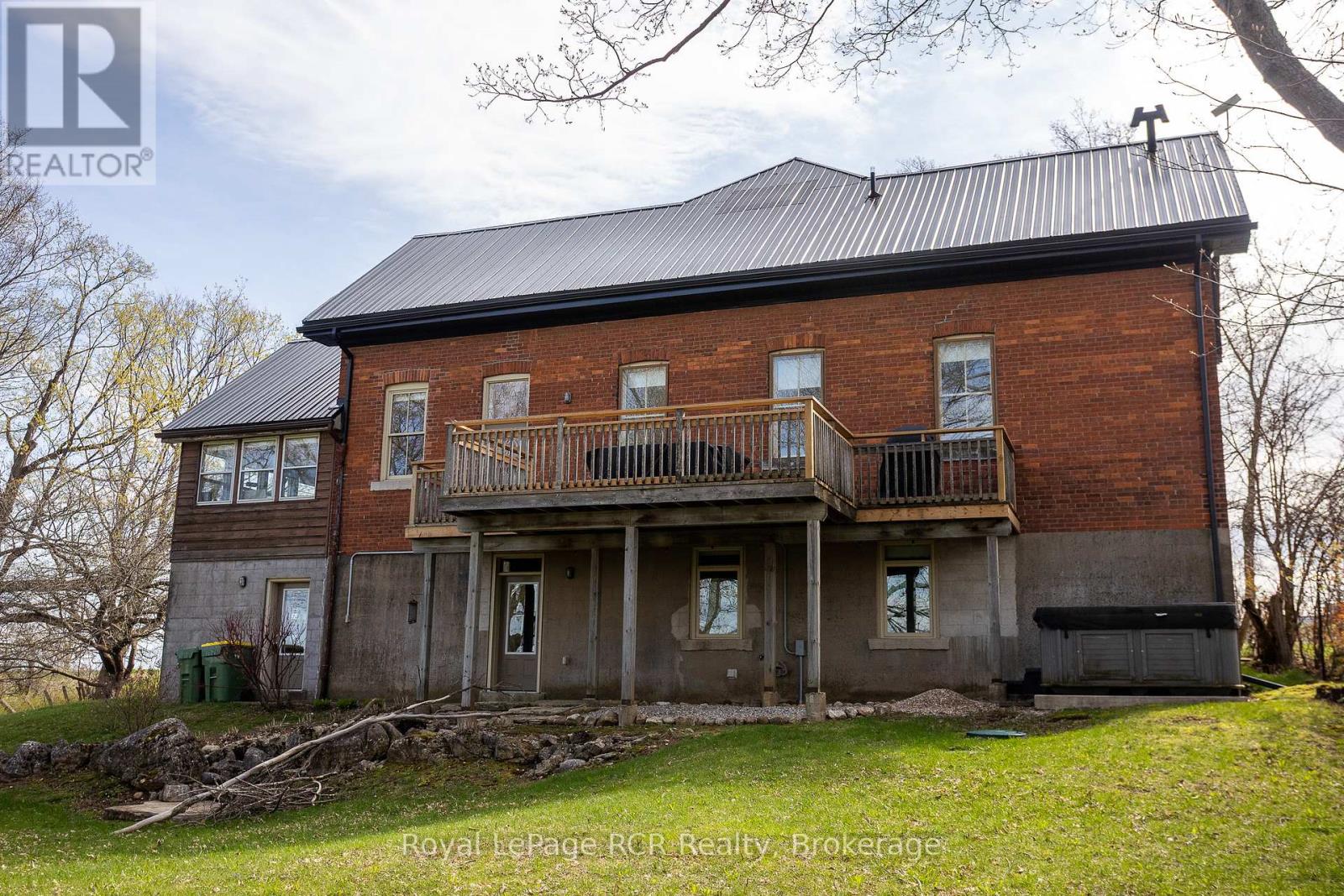 136630 GREY ROAD 12 - 39