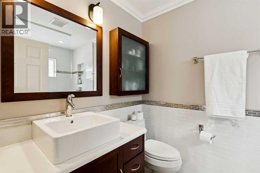 718 53 Avenue SW — photo 21