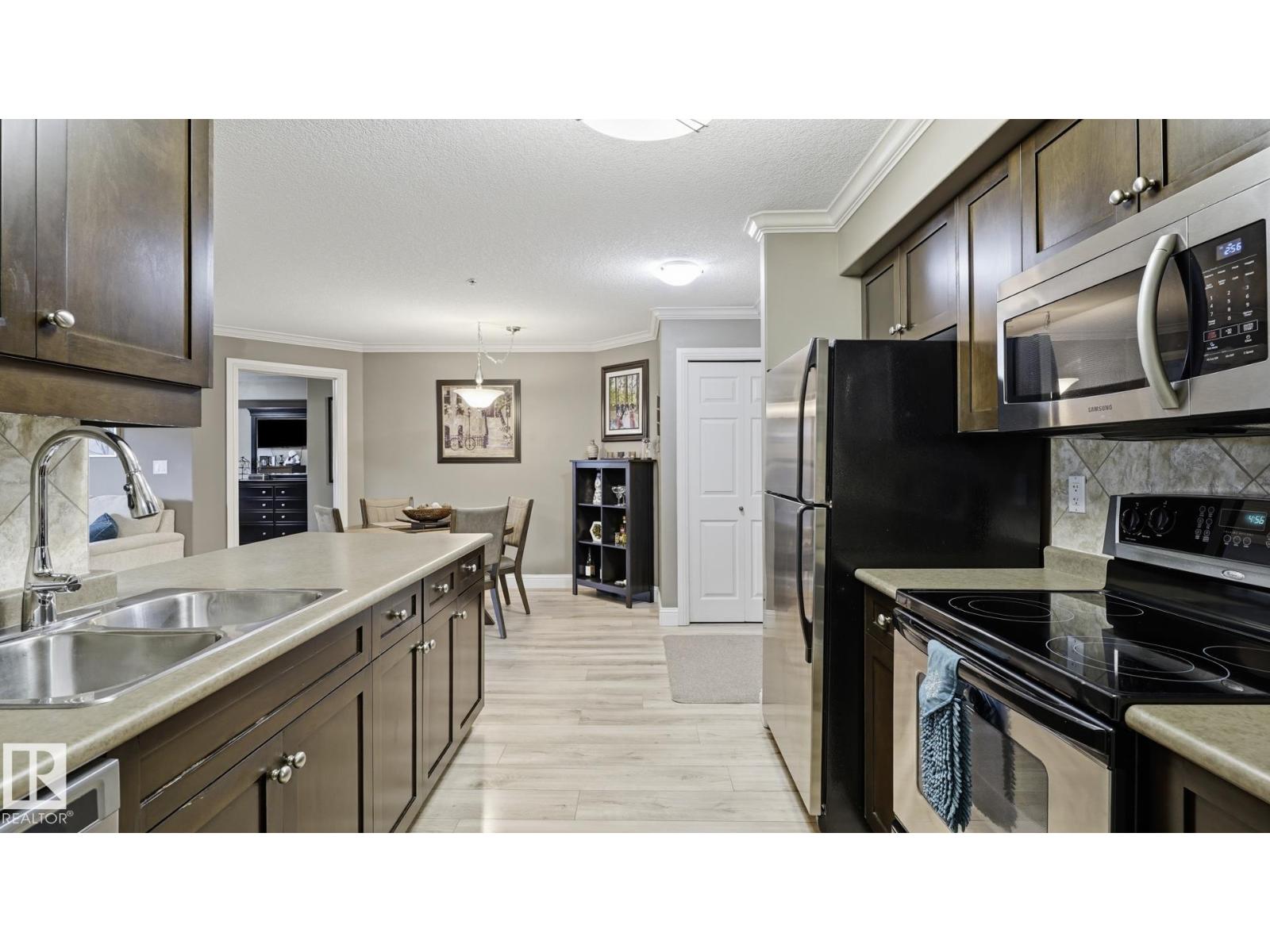 #208 14612 125 ST NW - 11
