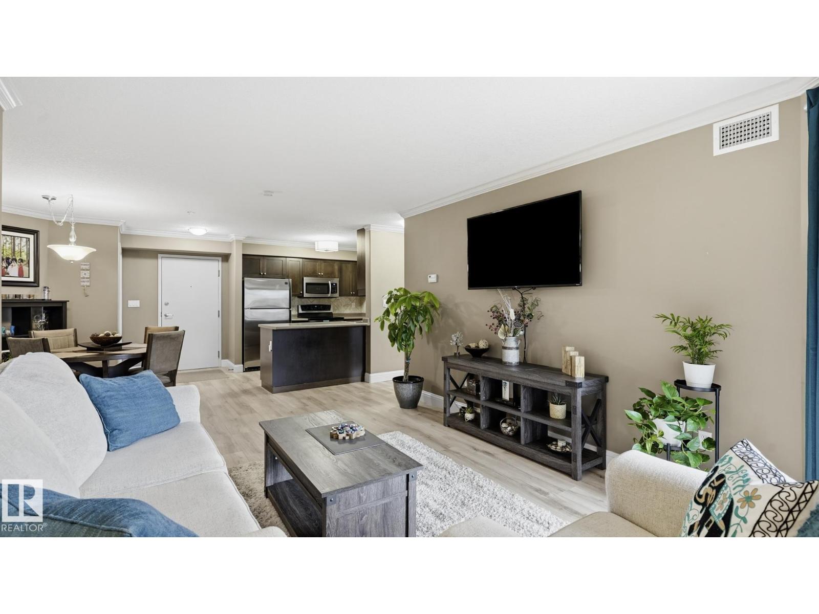 #208 14612 125 ST NW - 17
