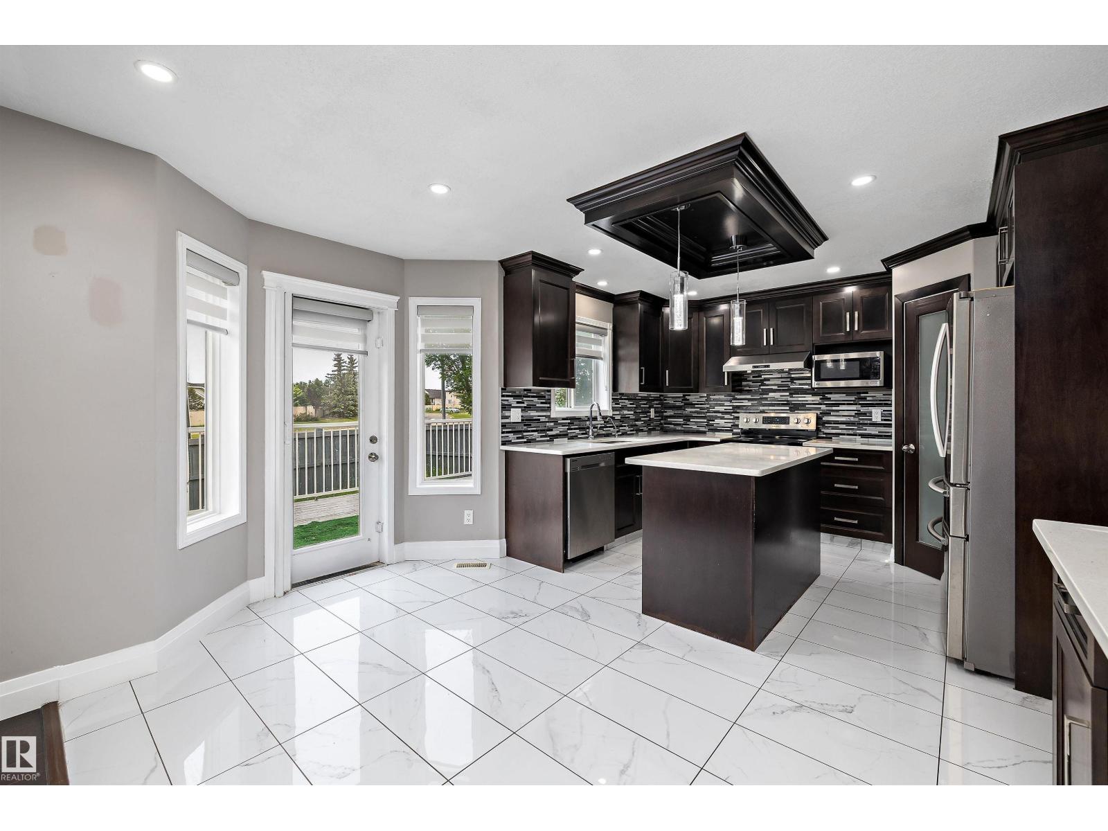 4831 154 AV NW - 9