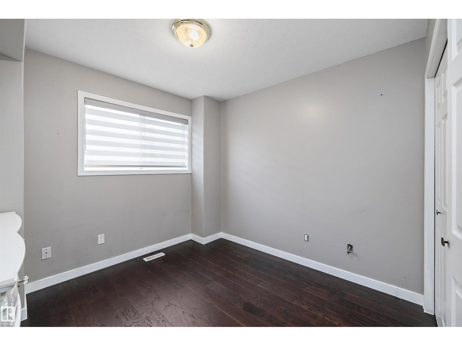 4831 154 AV NW - 17