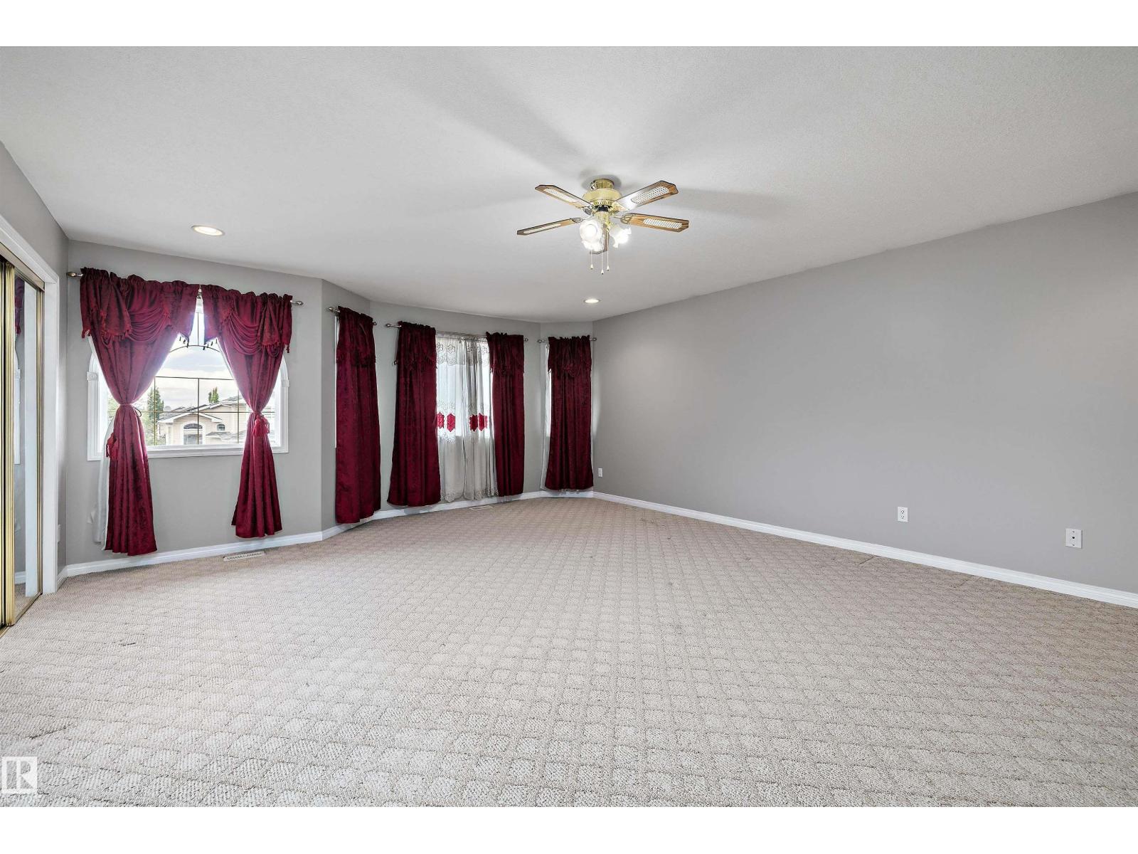 4831 154 AV NW - 32