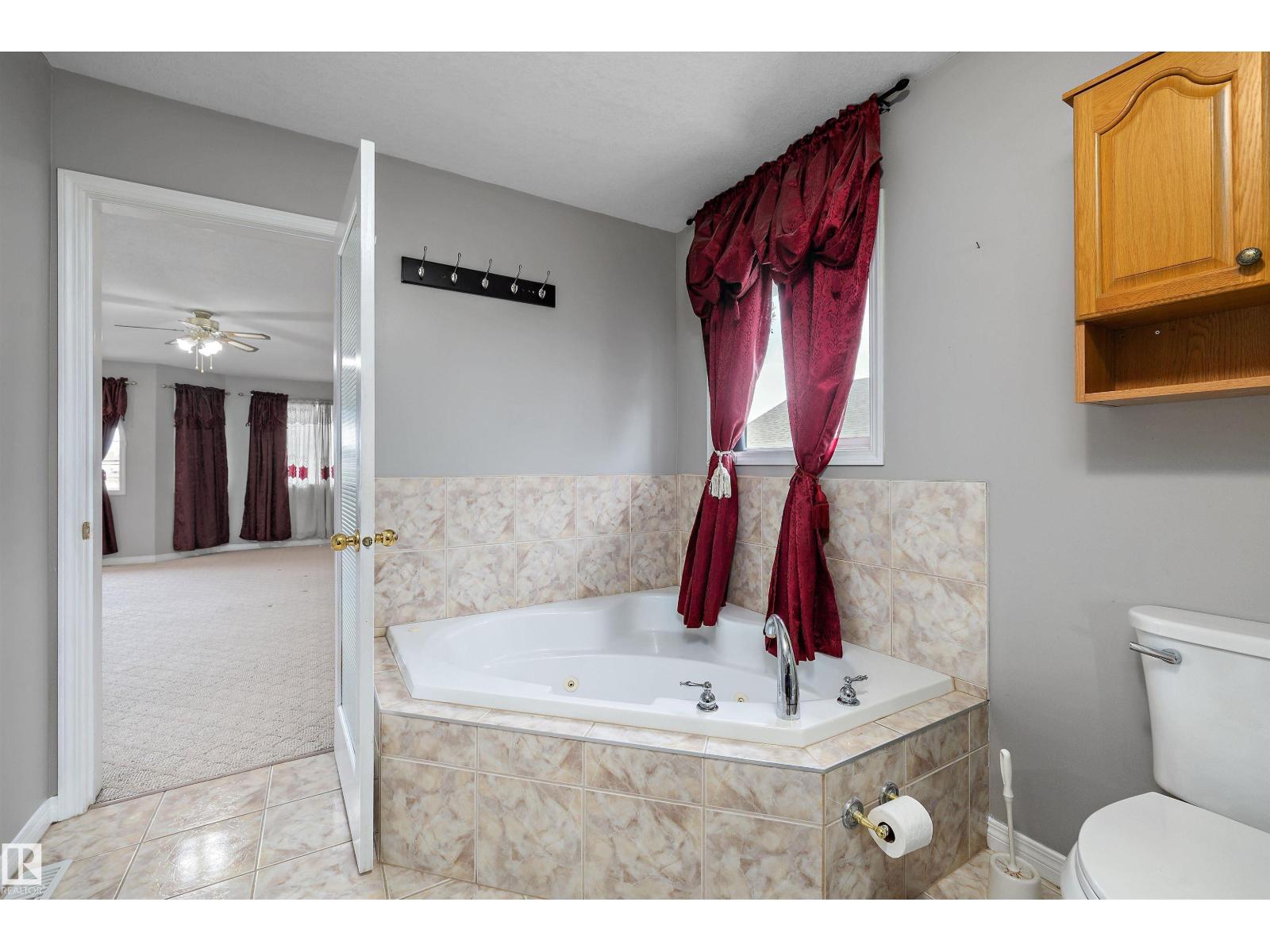 4831 154 AV NW - 36