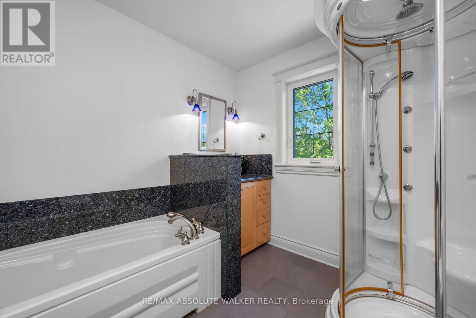 4 Bed, 3 Bath House for Sale in Ottawa – 3540 GORDON MURDOCK ROAD, Ottawa – MLS# X13467748 - Image 35