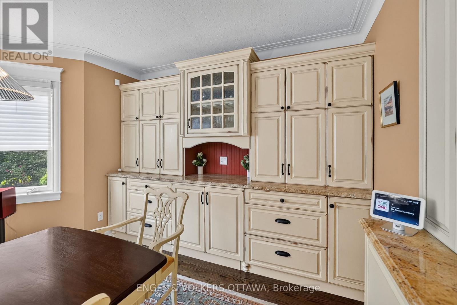 3 Bed, 3 Bath House for Sale in Ottawa – 246 MOUNTBATTEN AVENUE, Ottawa – MLS# X13467812 - Image 11