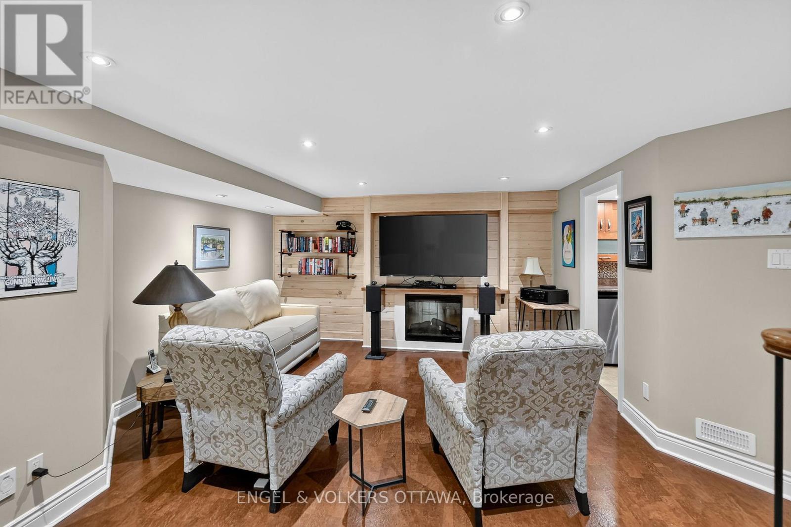 3 Bed, 3 Bath House for Sale in Ottawa – 246 MOUNTBATTEN AVENUE, Ottawa – MLS# X13467812 - Image 24