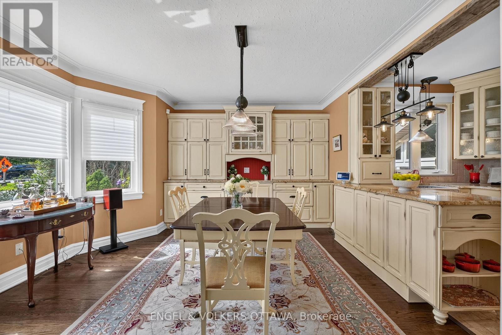 3 Bed, 3 Bath House for Sale in Ottawa – 246 MOUNTBATTEN AVENUE, Ottawa – MLS# X13467812 - Image 9
